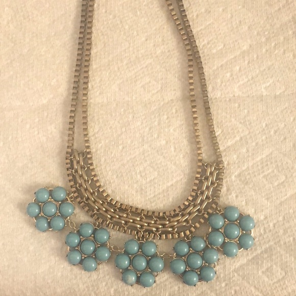 Pretty gold and blue necklace. - Picture 1 of 2